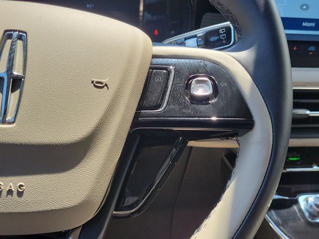 Certified 2025 Lincoln Corsair FWD image 22