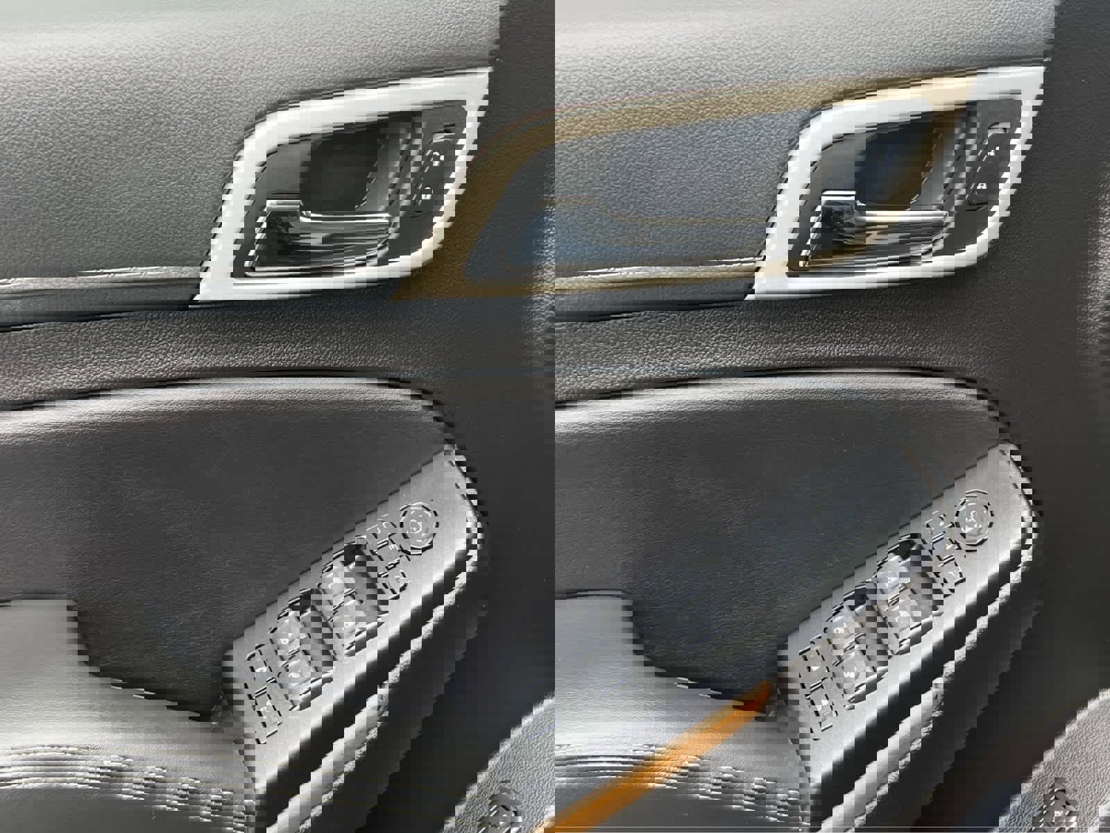 Used 2019 GMC Yukon Denali w/ Denali Ultimate Package image 32