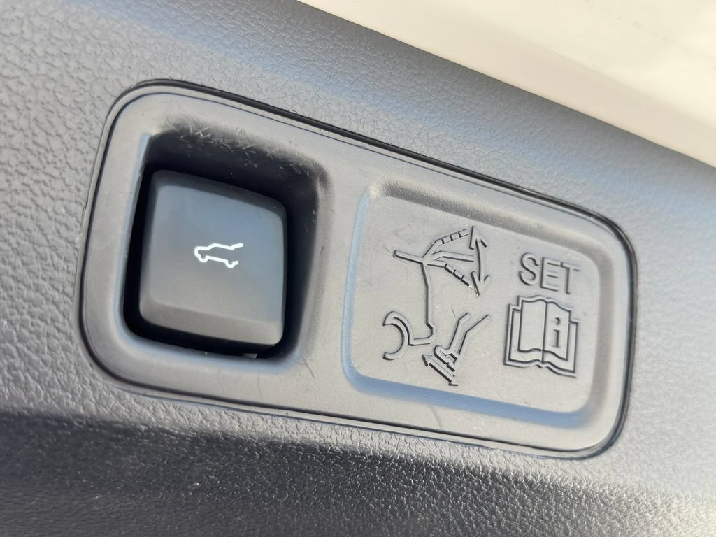 Used 2023 Ford Expedition Platinum AWD/4WD image 37