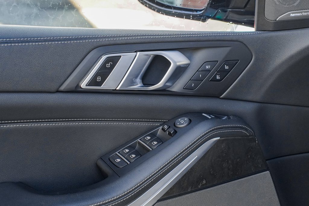 Used 2020 BMW X5 xDrive40i w/ M Sport Package image 10