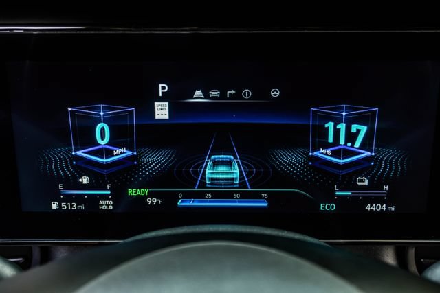Certified 2025 Hyundai Elantra SEL FWD image 36