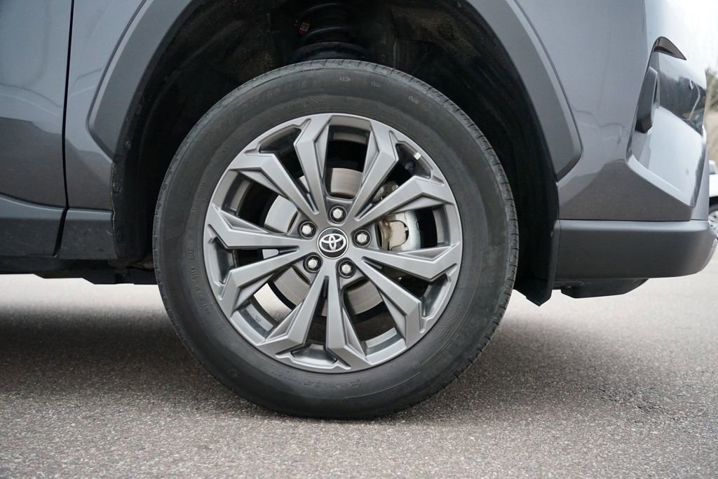 Used 2023 Toyota RAV4 Limited image 34