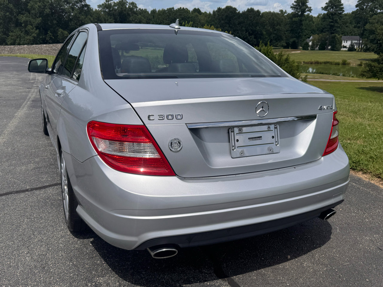 Used 2009 Mercedes-Benz C 300 Sport image 11