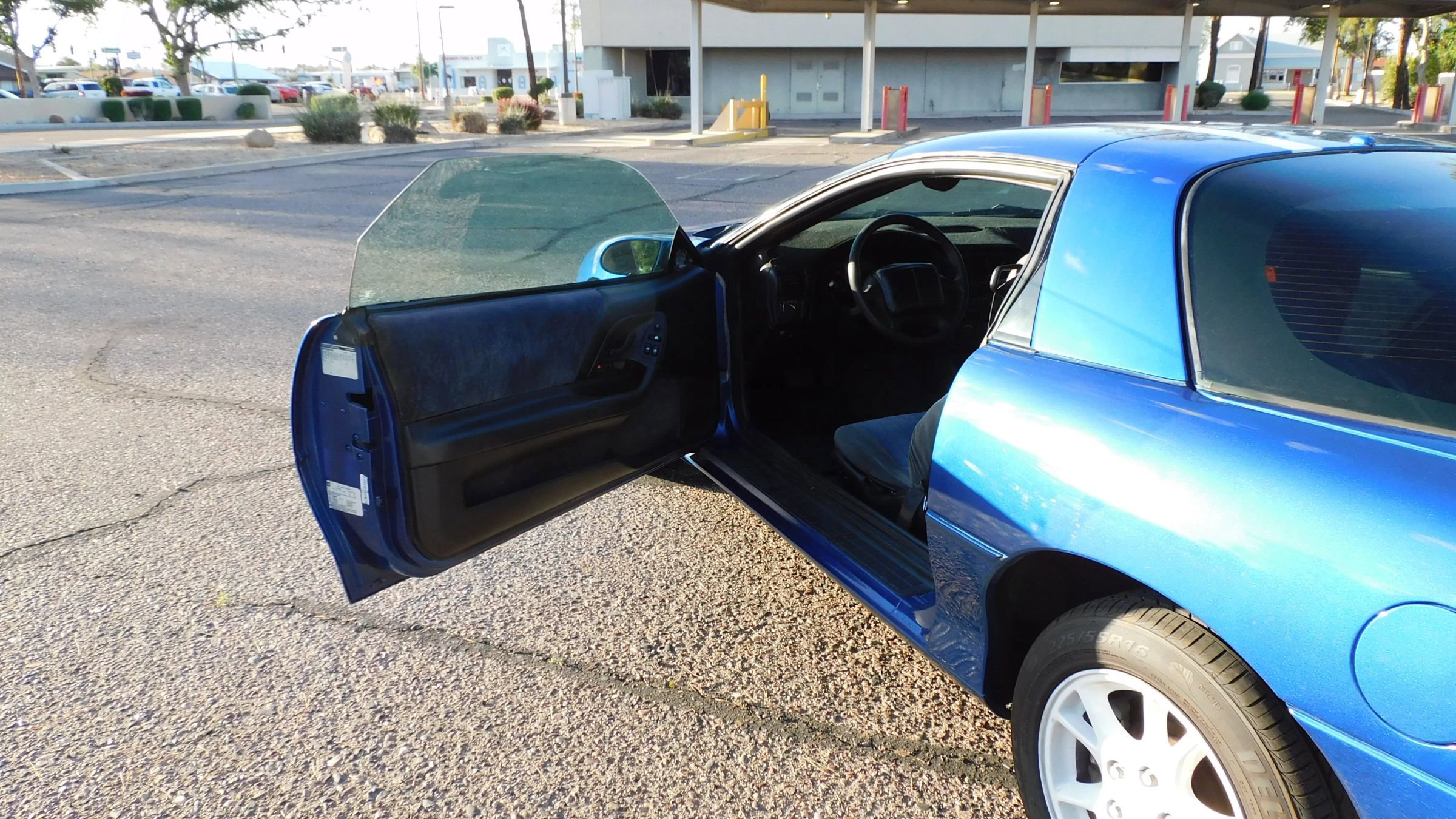 Used 2002 Chevrolet Camaro LT w/ Preferred Equipment Group 1 image 17