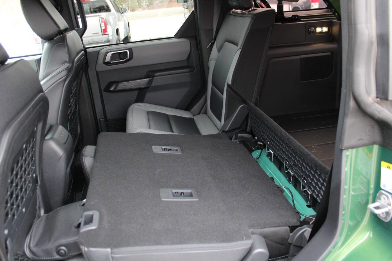 Used 2024 Ford Bronco Black Diamond image 35