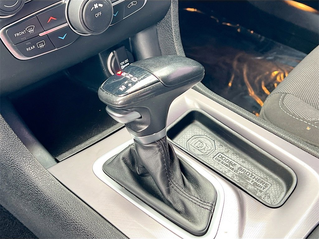 Used 2022 Dodge Charger SXT w/ Cold Weather Package image 16