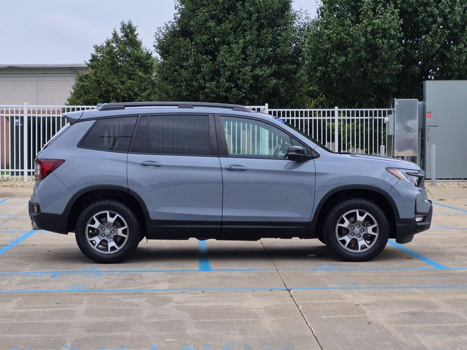 Certified 2023 Honda Passport TrailSport image 5