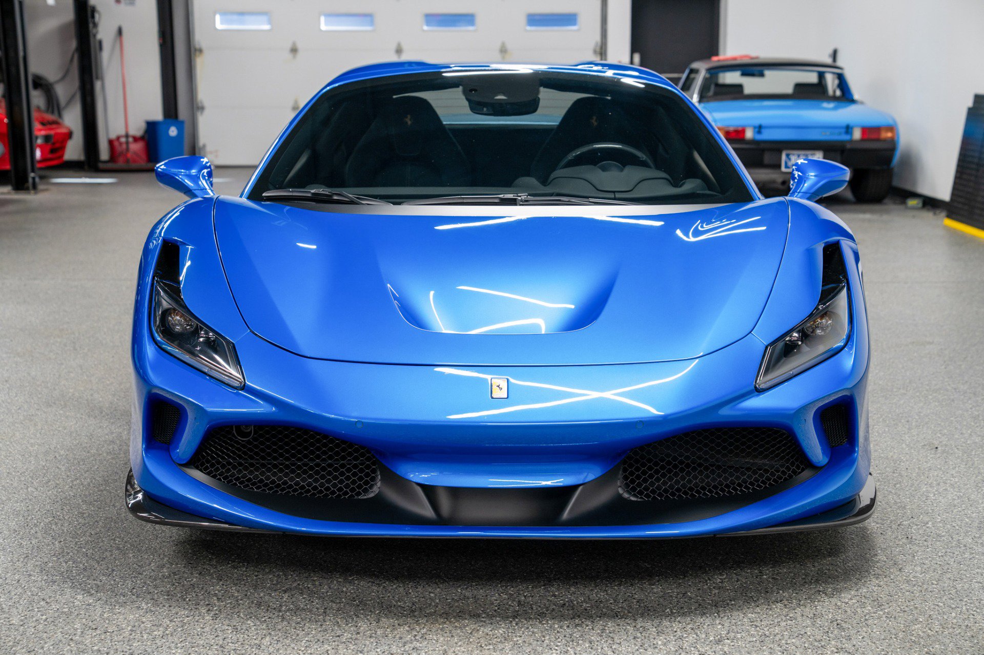 Used 2021 Ferrari F8 Tributo image 38