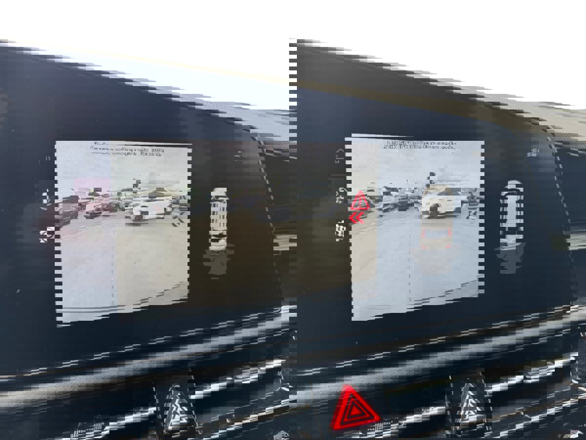 Used 2025 Kia Niro EX Touring image 13