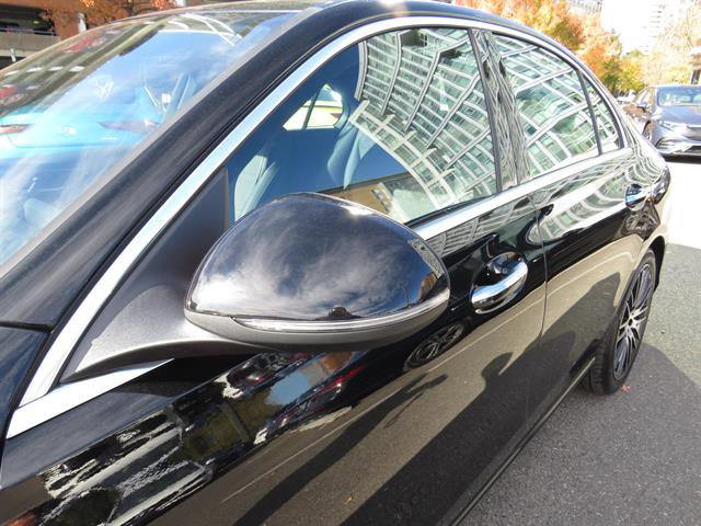 Used 2025 Mercedes-Benz C 300 4MATIC Sedan image 27