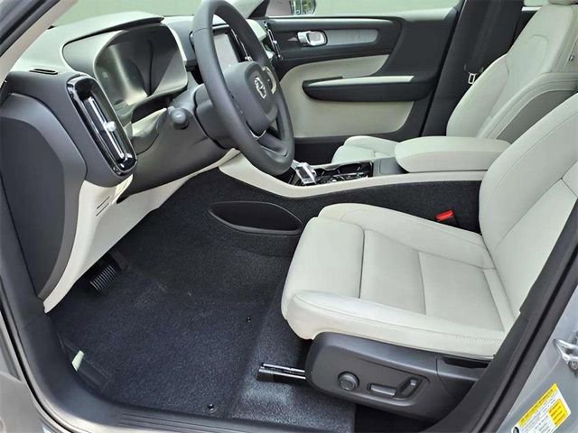 New 2026 Volvo XC40 B5 Plus w/ Protection Package Premier AWD/4WD image 8
