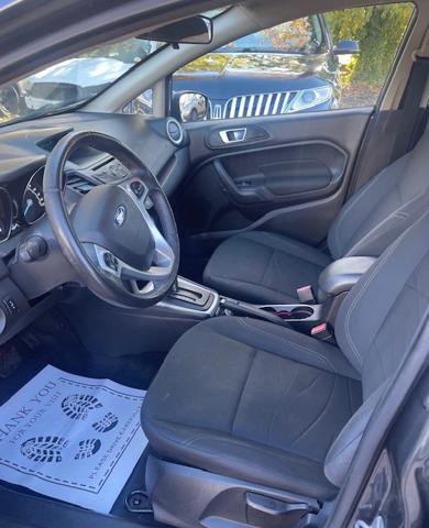 Used 2015 Ford Fiesta SE w/ Comfort Package image 5