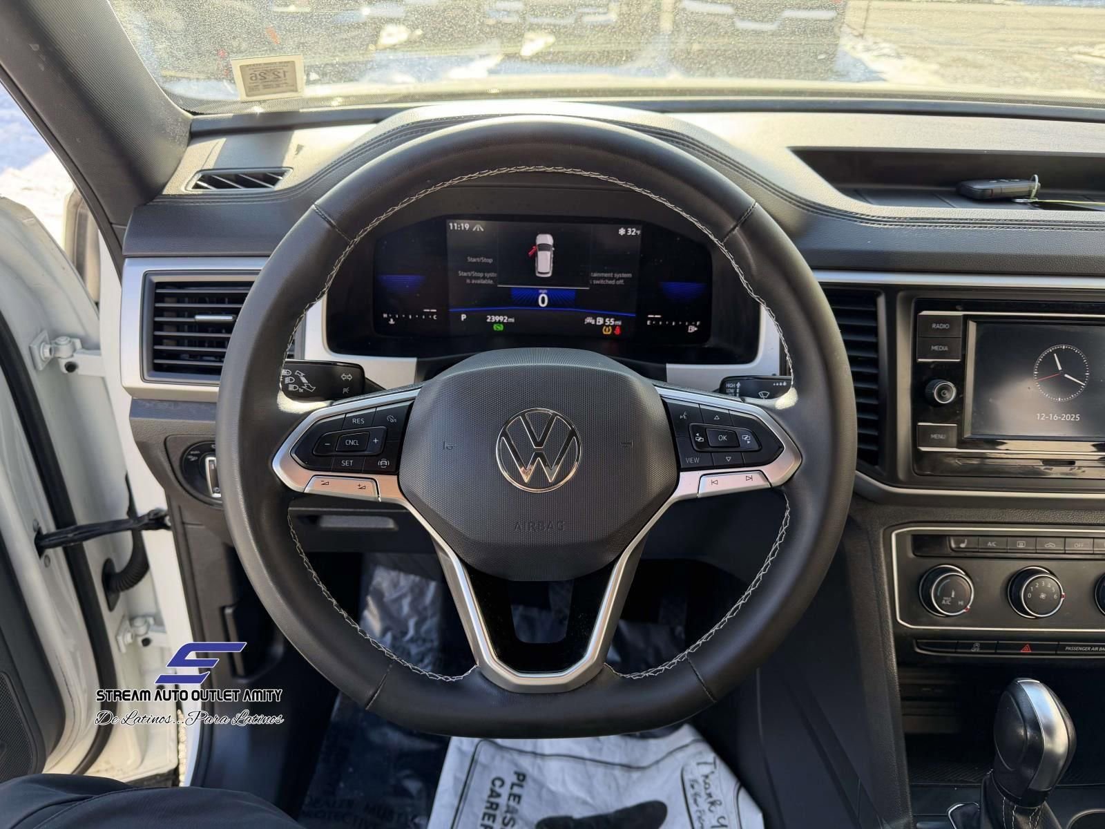 Used 2022 Volkswagen Atlas Cross Sport SE AWD/4WD image 33