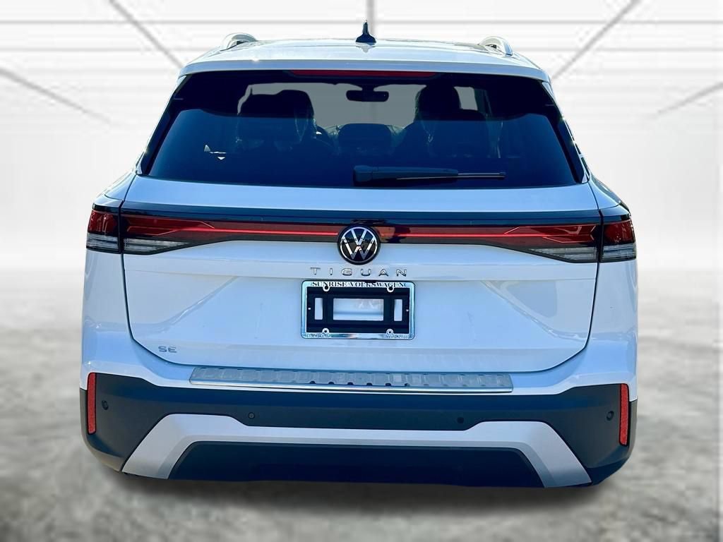 New 2026 Volkswagen Tiguan SE FWD image 6