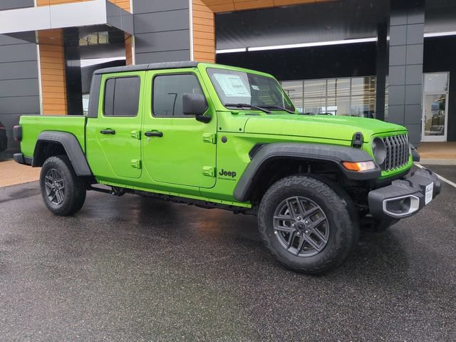New 2025 Jeep Gladiator Sport AWD/4WD image 2