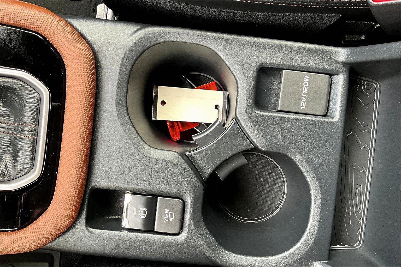 Used 2025 Subaru Forester Touring image 28