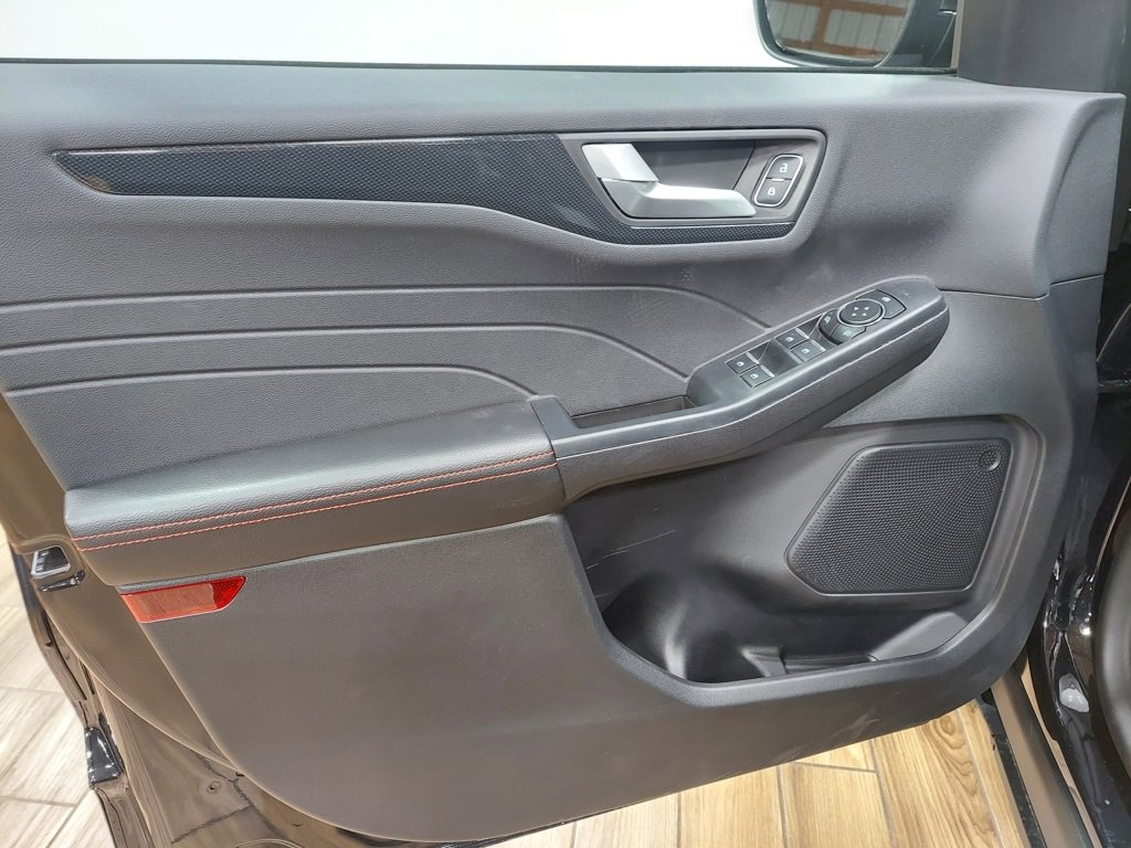New 2025 Ford Escape ST-Line w/ Tech Pack #1 image 22