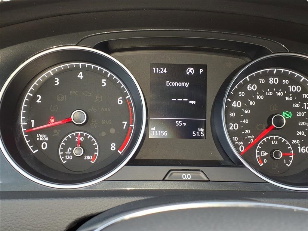 Used 2020 Volkswagen Golf 4-Door image 24