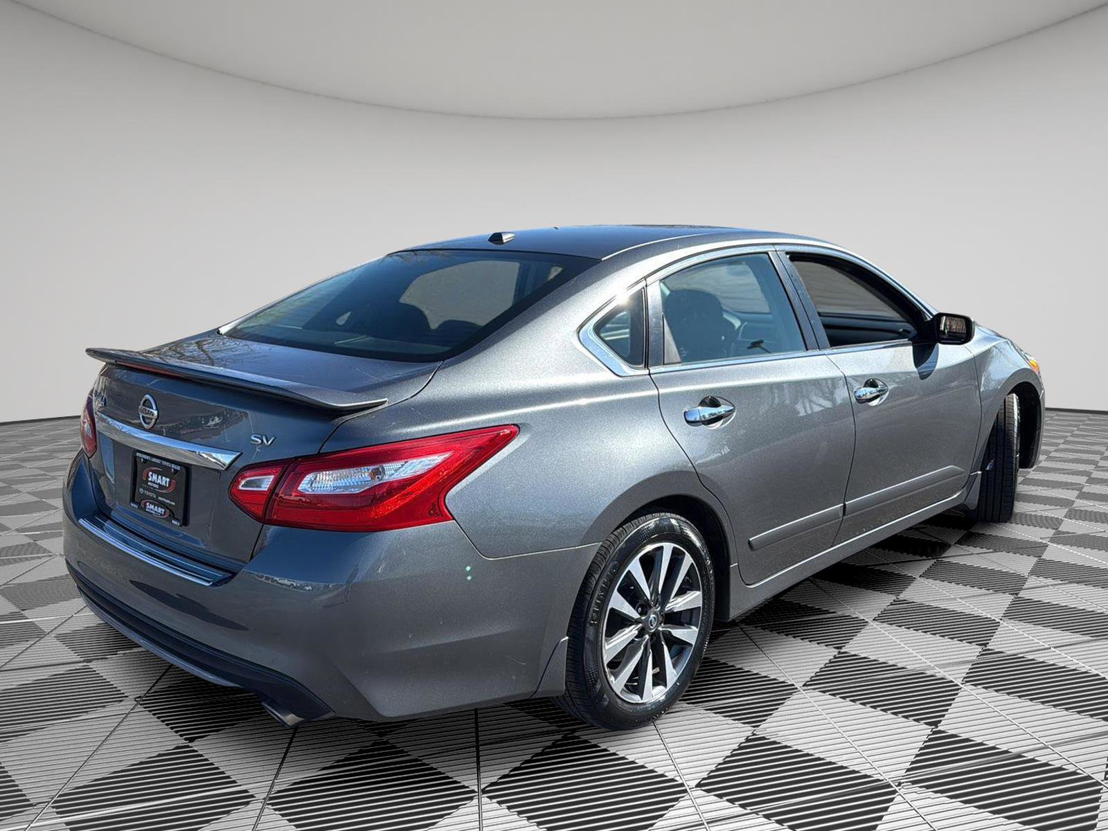 Used 2016 Nissan Altima 2.5 SV image 9