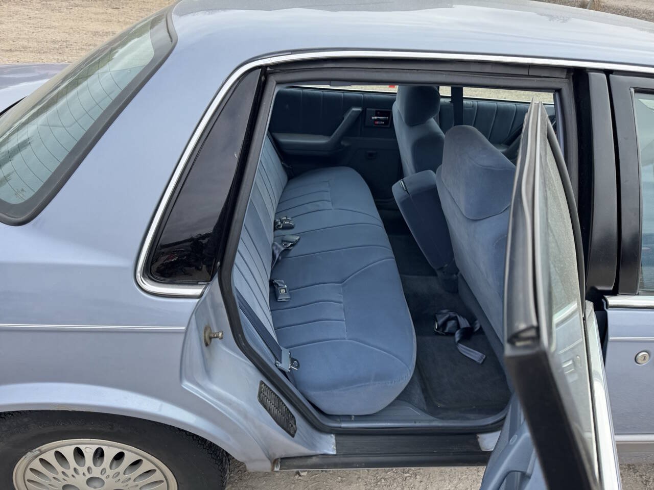 Used 1996 Oldsmobile Cutlass Ciera SL FWD image 25
