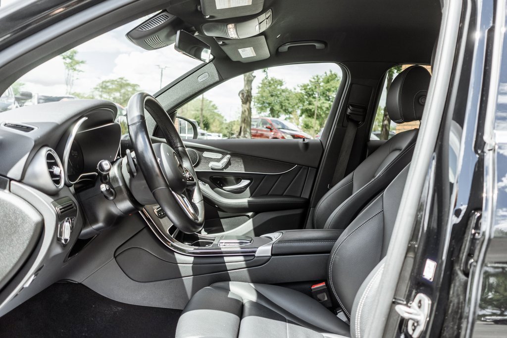 Used 2022 Mercedes-Benz GLC 300 4MATIC image 24