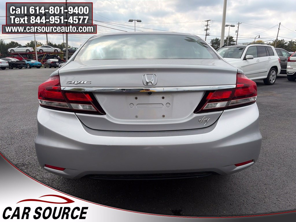 Used 2015 Honda Civic SE image 6