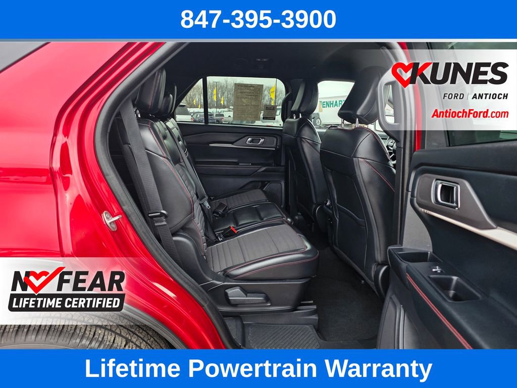 Used 2025 Ford Explorer ST-Line w/ ST-Line Street Pack image 33