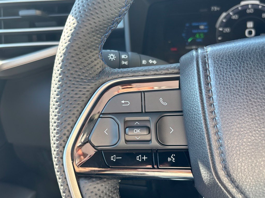 New 2026 Toyota Sequoia Platinum AWD/4WD image 25