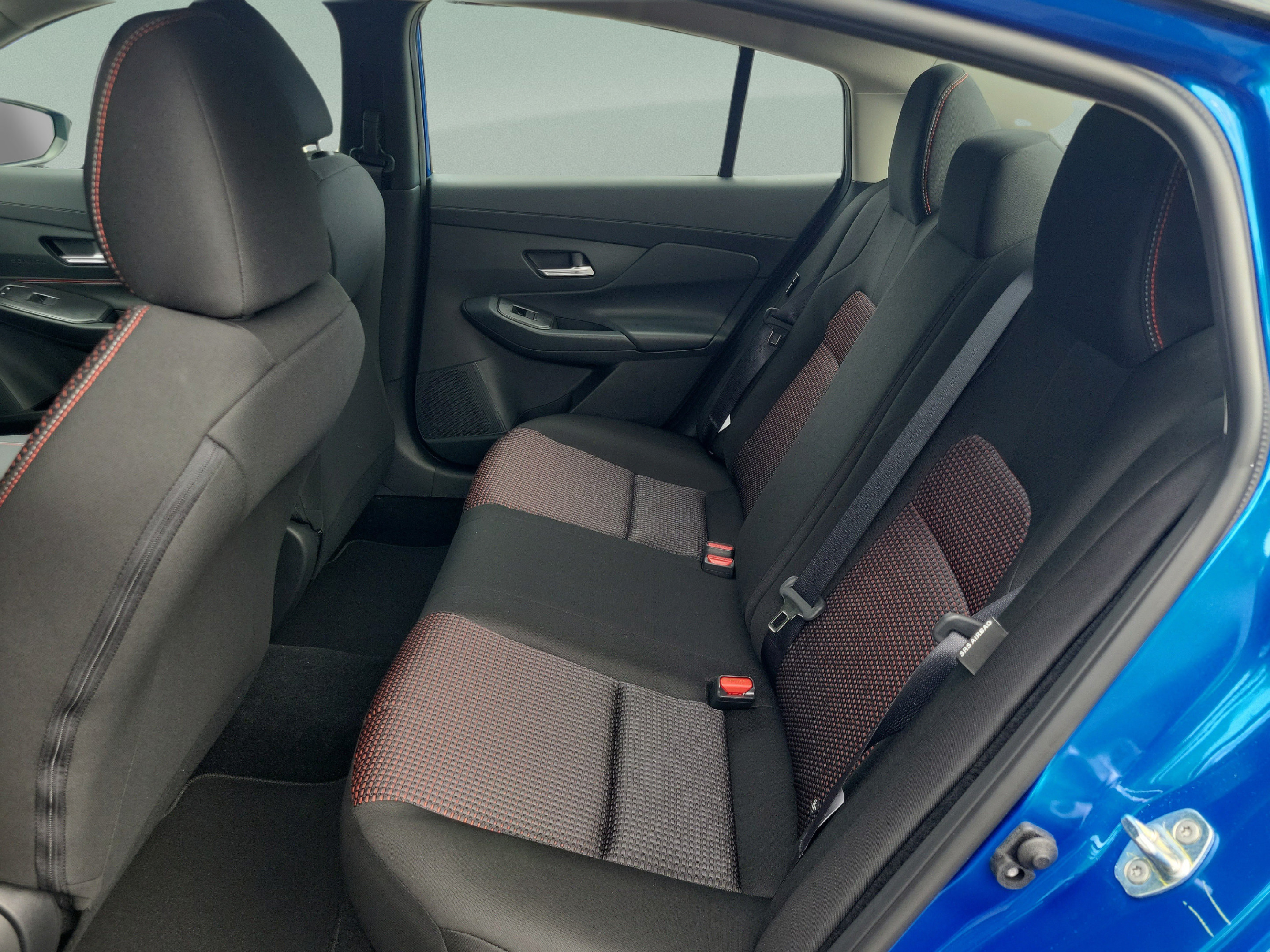 New 2027 Nissan Sentra SR w/ Floor Mat Package FWD image 11