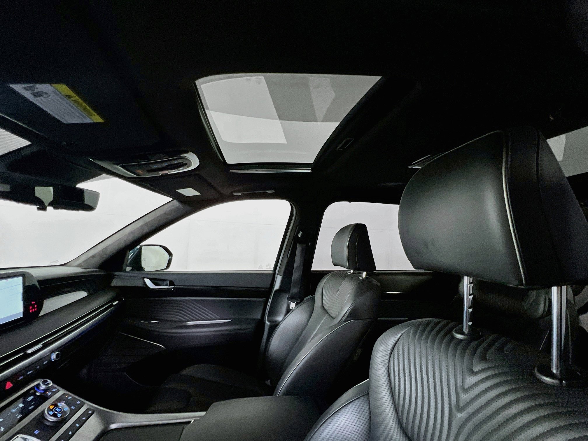 Used 2023 Hyundai Palisade Calligraphy w/ Winter Package image 23
