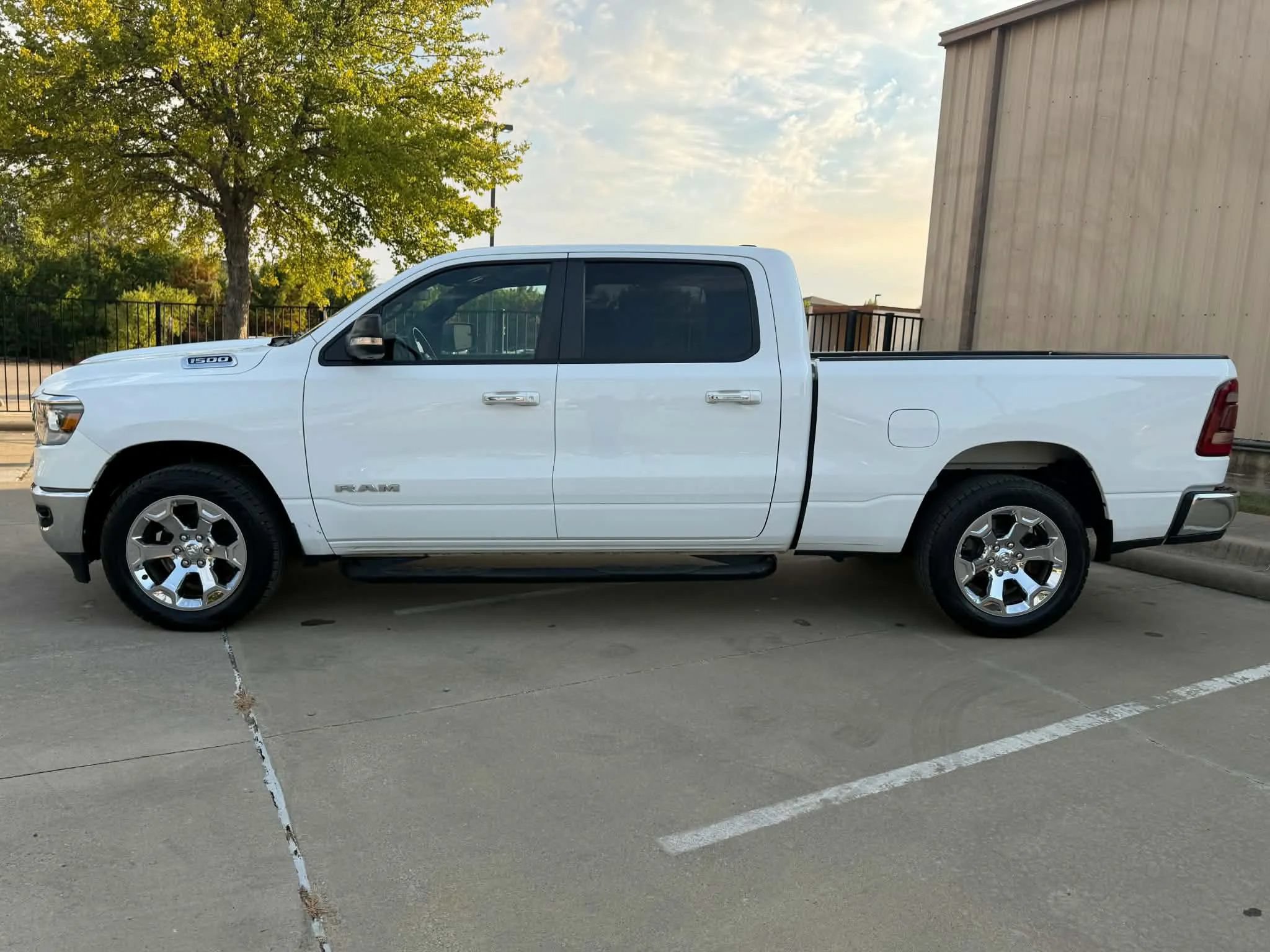 Used 2019 RAM 1500 Big Horn AWD/4WD image 8