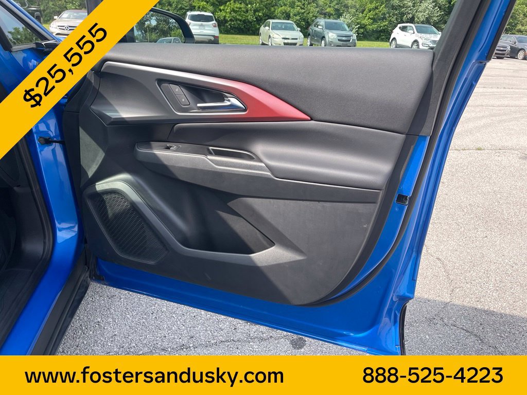 Used 2024 Chevrolet Equinox EV RS w/ LPO, Trailering Package FWD image 19