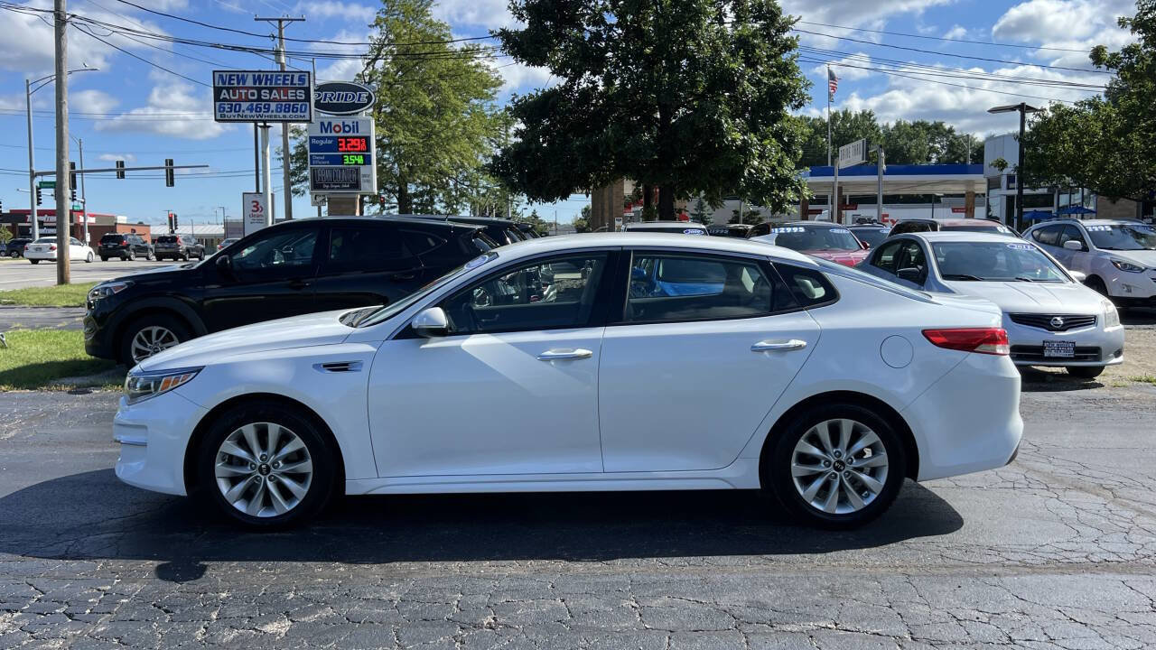 Used 2016 Kia Optima EX image 2