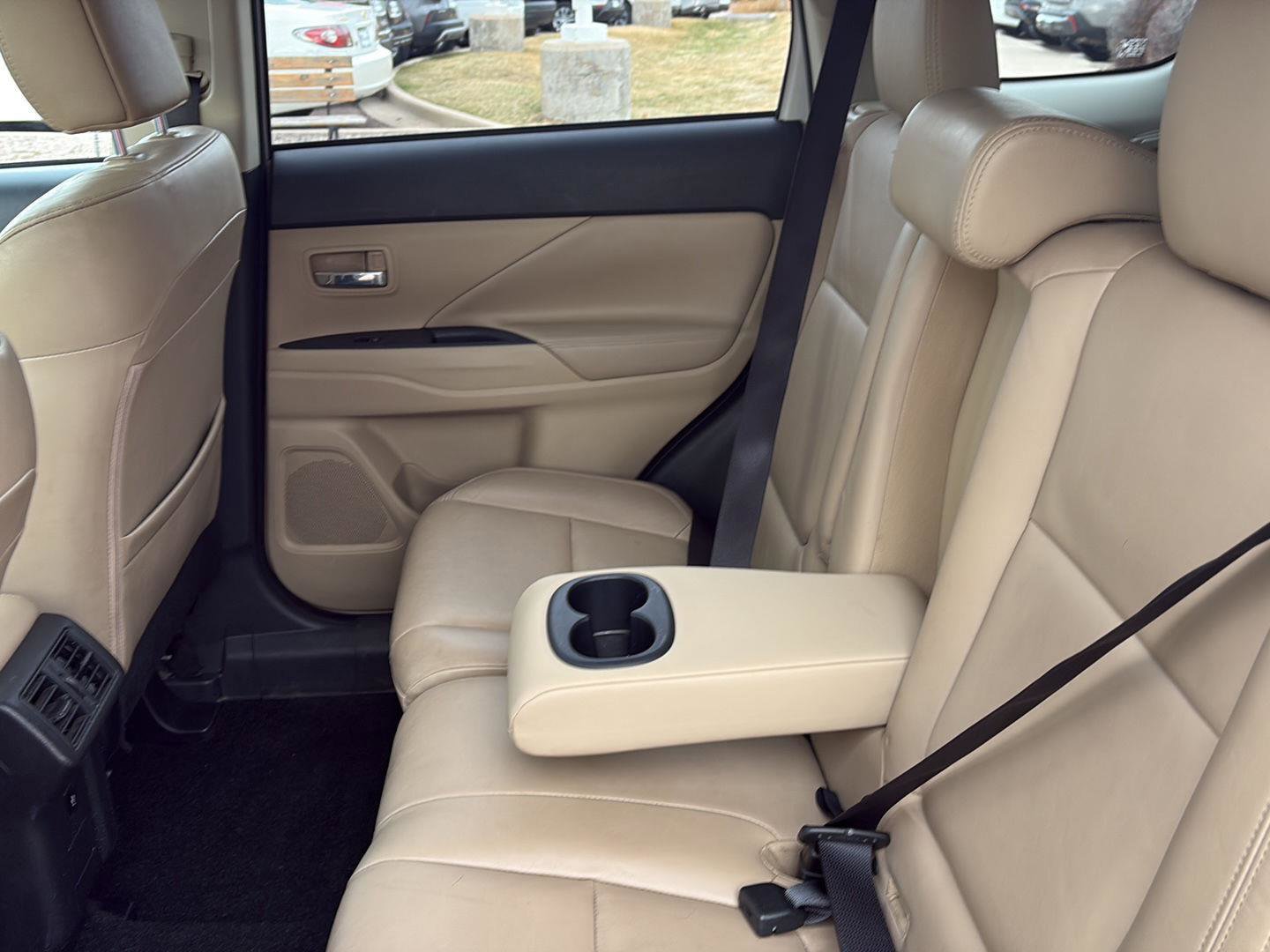 Used 2019 Mitsubishi Outlander GT image 22