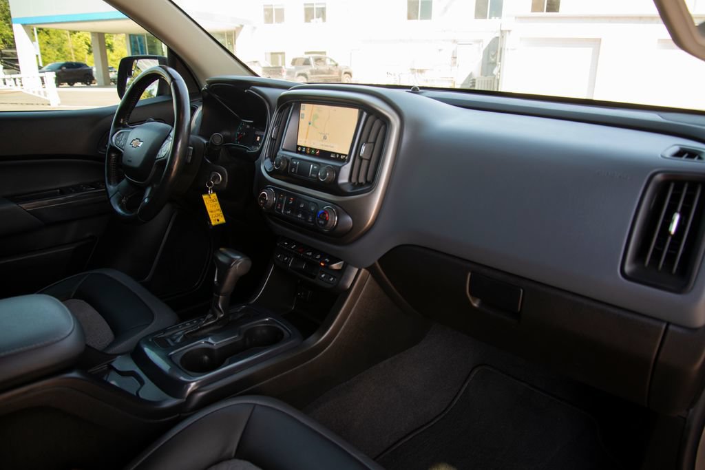 Used 2021 Chevrolet Colorado Z71 AWD/4WD image 16