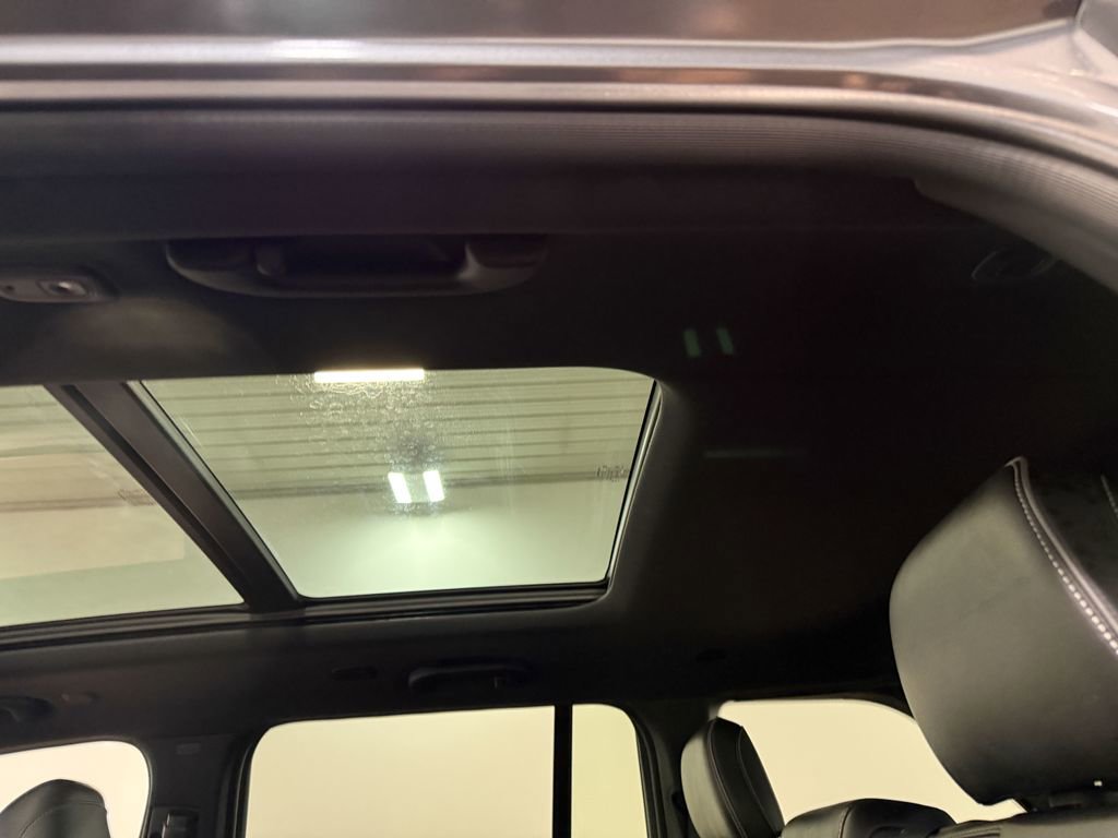 Used 2024 Jeep Grand Cherokee Overland AWD/4WD image 49