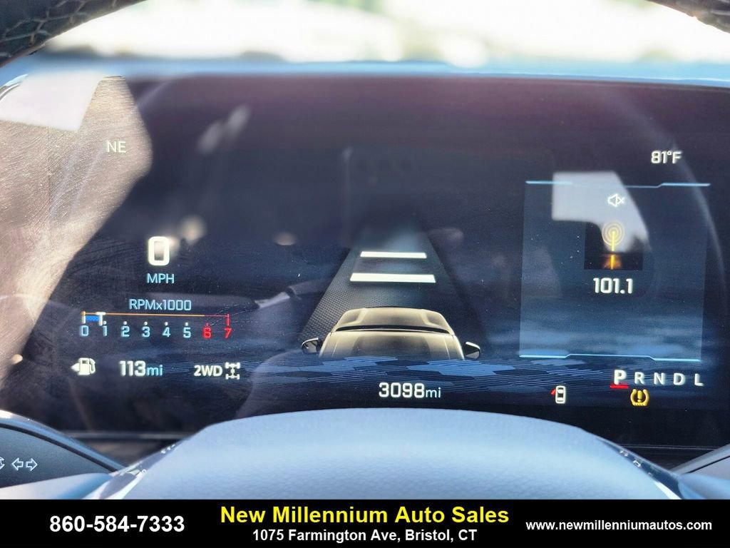 Used 2025 Chevrolet Equinox LT image 29