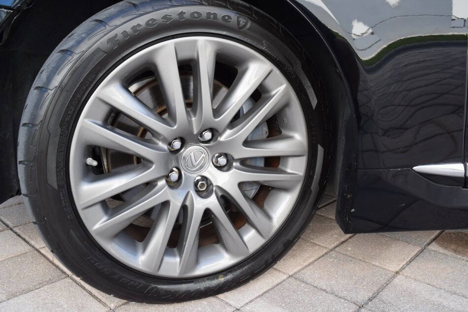 Used 2013 Lexus LS 460 AWD w/ Comfort Pkg image 83