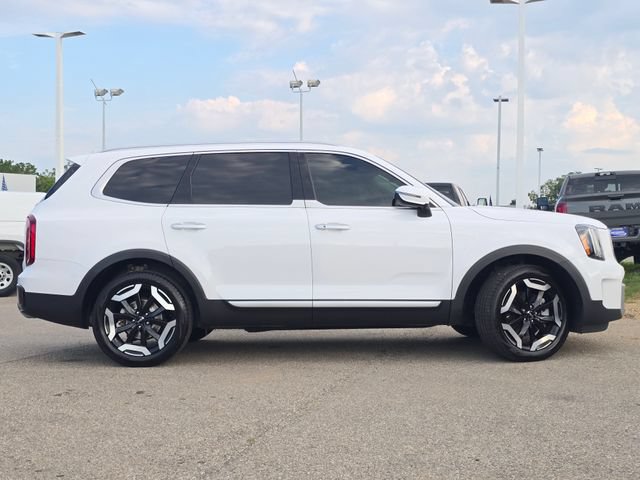 Used 2024 Dodge Durango R/T w/ Blacktop Package AWD/4WD image 28