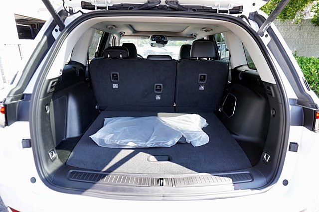 New 2023 Jeep Grand Cherokee Limited 4xe image 16