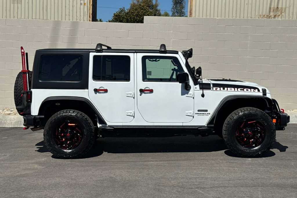 Used 2017 Jeep Wrangler Unlimited Rubicon AWD/4WD image 7