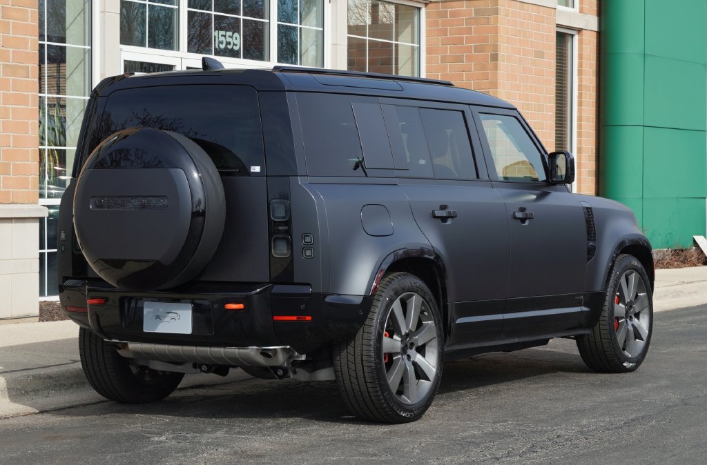 Used 2026 Land Rover Defender 110 X AWD/4WD image 6
