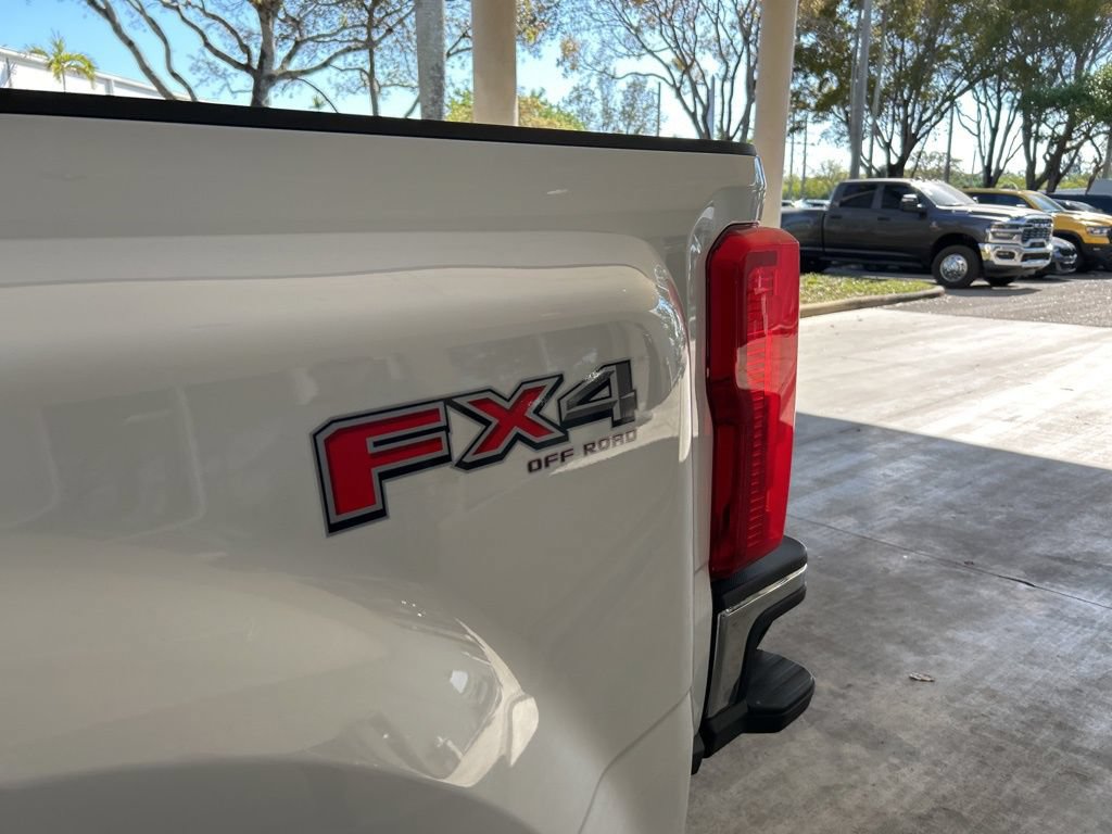 Used 2024 Ford F350 XLT w/ FX4 Off-Road Package AWD/4WD image 21