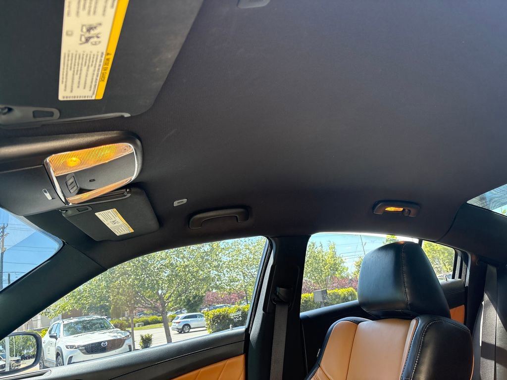 Used 2019 Dodge Charger SXT w/ Plus Group RWD image 13