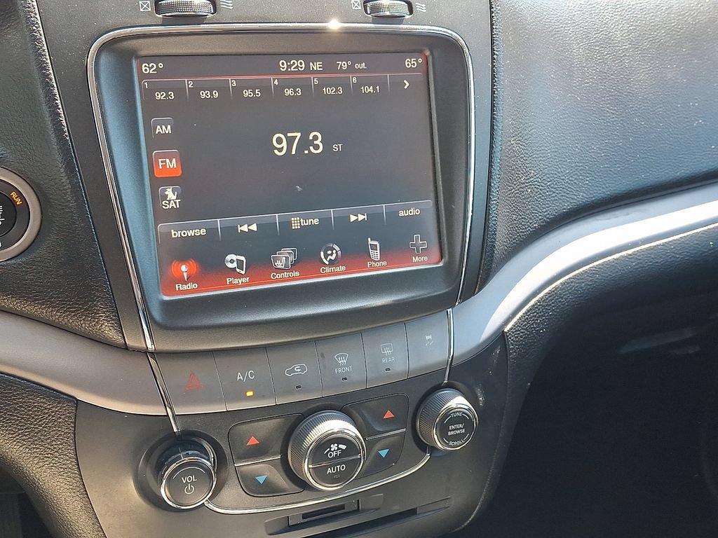 Used 2018 Dodge Journey Crossroad w/ Driver Convenience Group FWD image 20