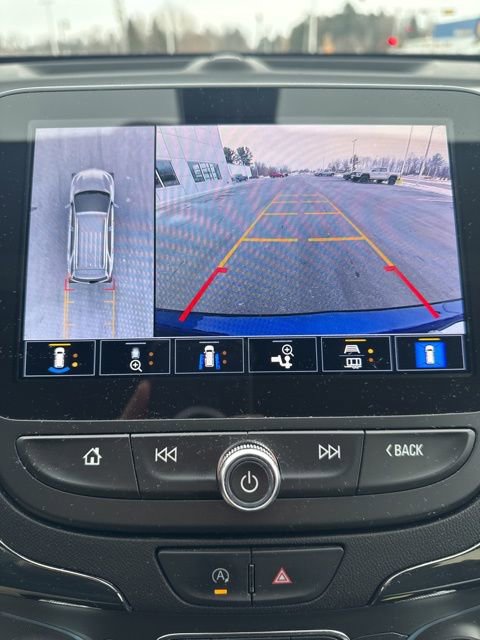 Used 2022 Chevrolet Equinox RS w/ Infotainment Package image 20