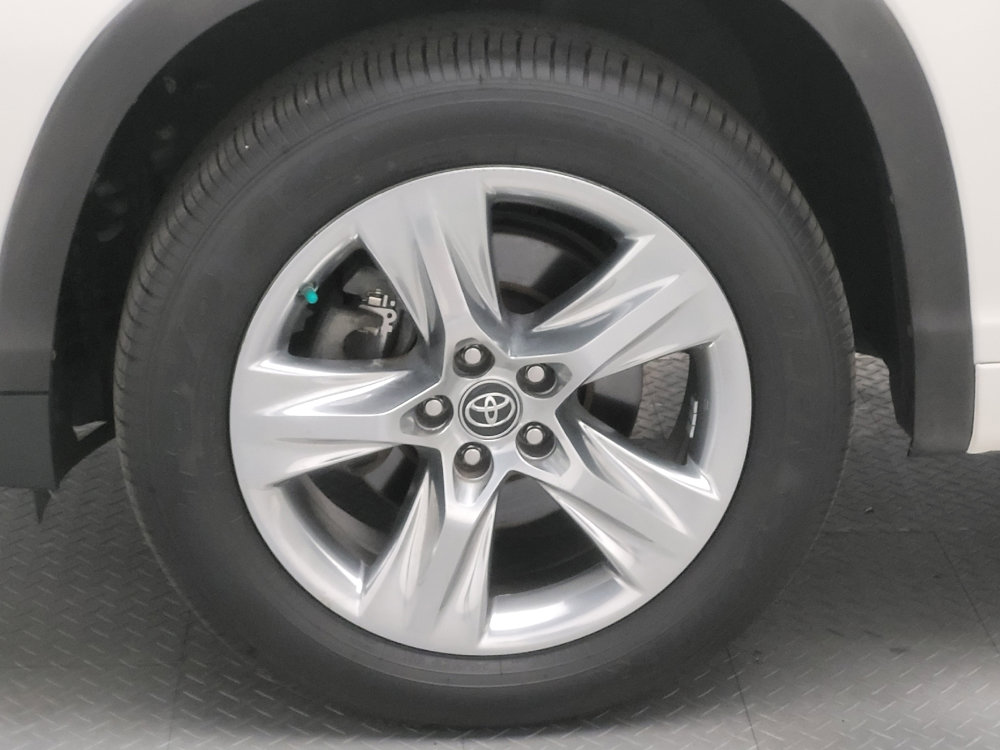 Used 2019 Toyota Highlander Limited image 31
