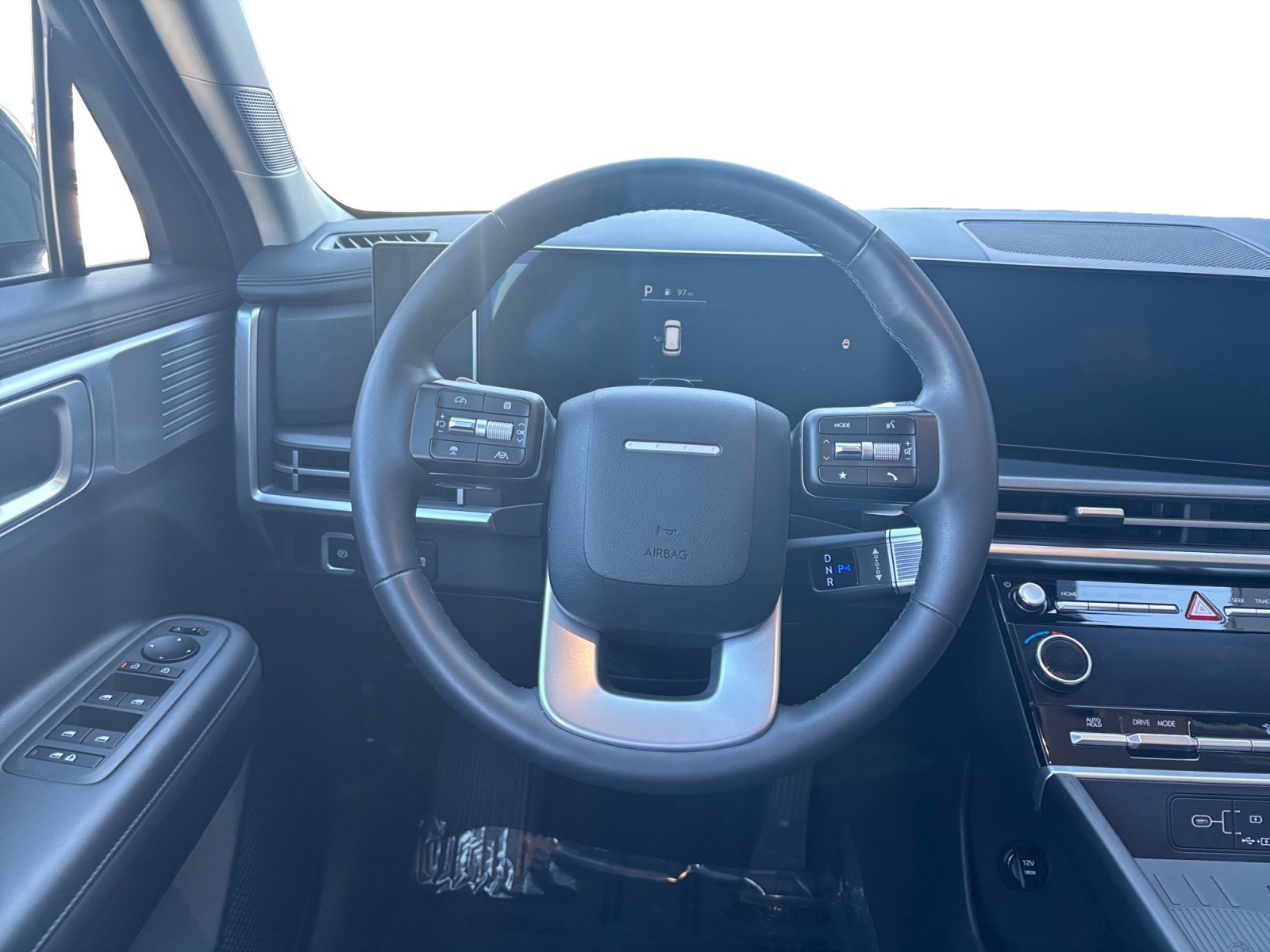 Used 2025 Hyundai Santa Fe SEL image 12