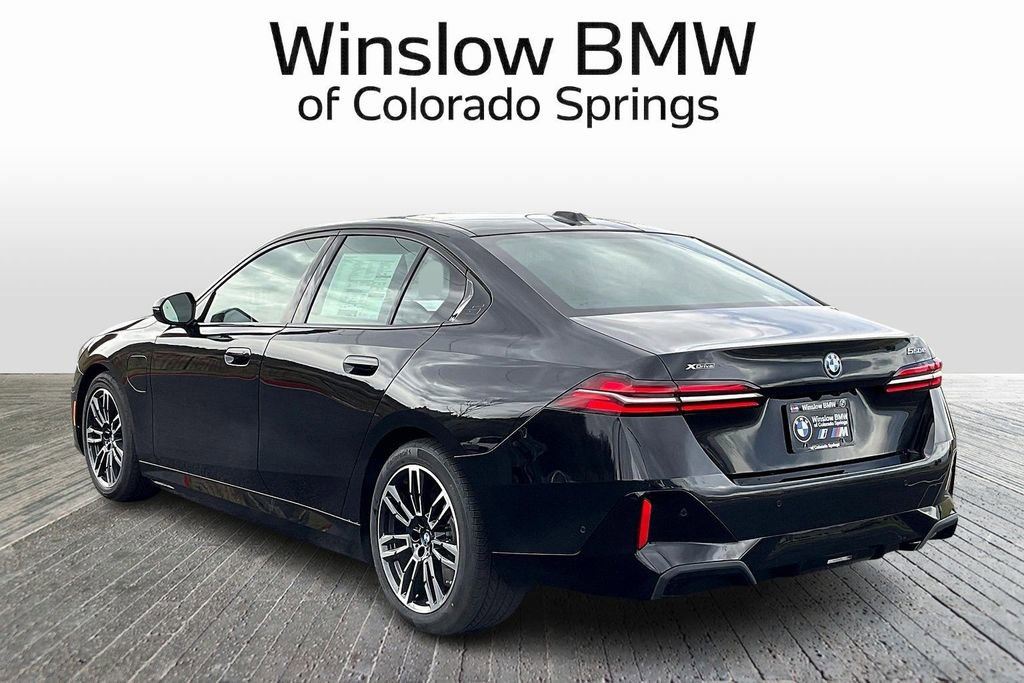 New 2026 BMW 550e xDrive AWD/4WD image 3