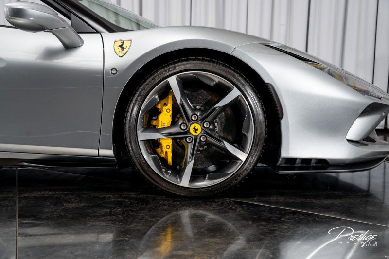 Used 2022 Ferrari F8 Tributo image 23